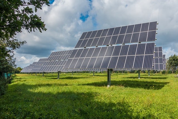 enkelpolig geaard zonnestelsel