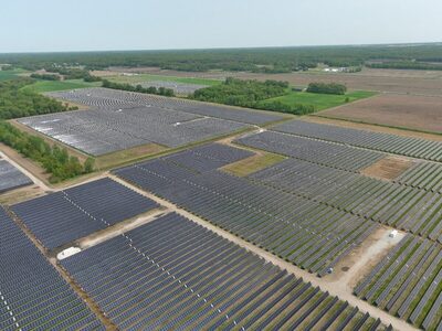 Het nutsbedrijf in Indiana activeert de eerste zonneprojecten van 465 MW