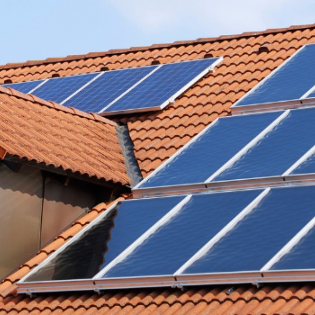 Californië verlaagt subsidies voor huizen met zonne-energie op het dak